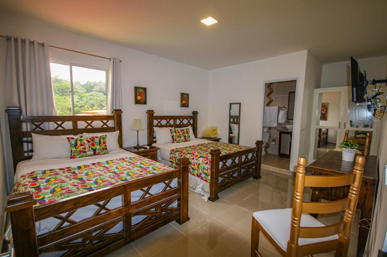 Deluxe Suites Guacamayos - Eco-Lodge & Swimming Pool Bonao Exterior photo